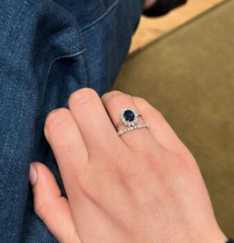 Sappier Finger Ring Set