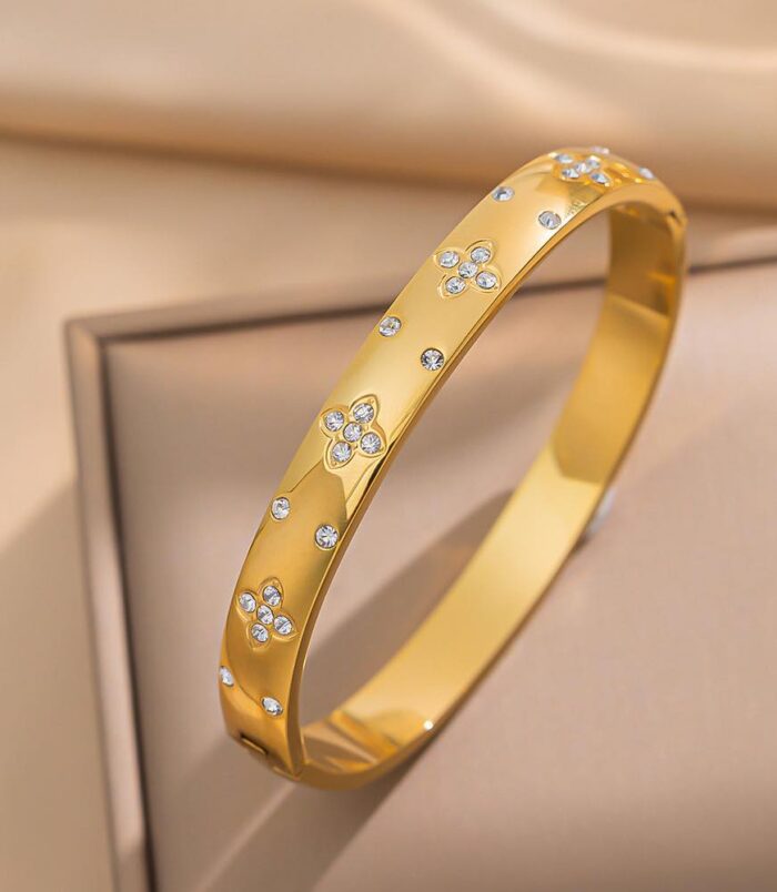 596202753_122261862500175415_6089228410816440690_n