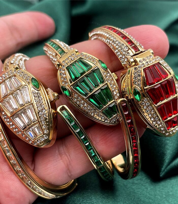 596786490_122261950976175415_3355377306421883541_n