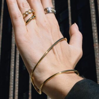 Titanium Steel Gold Bracelet hand Jewelry 