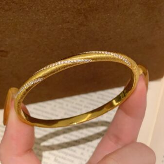 Luxury 18K Golden Bracelet