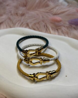 Horse Shoe Bracelet